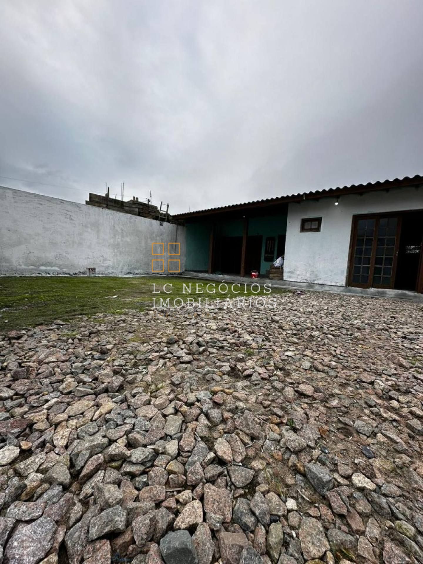 Lote / Terreno de Bairro Para Vender no bairro Passagem do Maciambu (ens Brito) em Palhoça