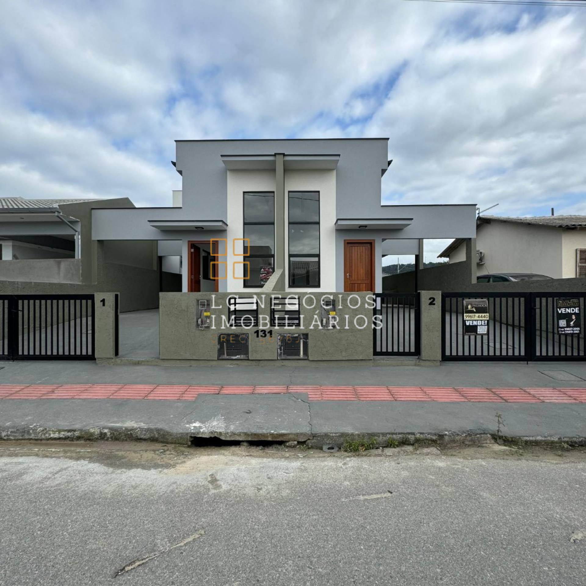 Casa Geminada Para Vender com 2 quartos 1 suítes no bairro Bela Vista em Palhoça