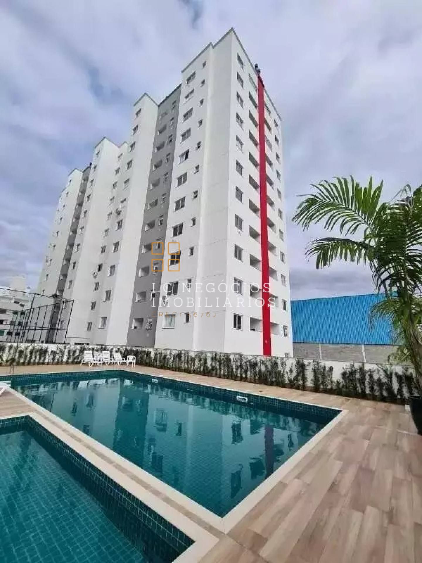 Apartamento Para Vender com 2 quartos 1 suítes no bairro Pedra Branca em Palhoça