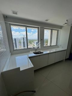 APARTAMENTO NA AVENIDA BOA VIAGEM COM 3 QUARTOS