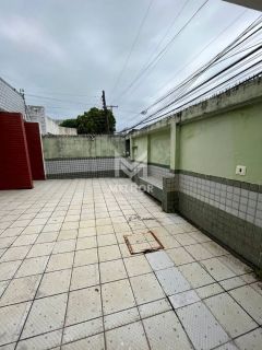 CASA COM 4 QUARTOS EM PIEDADE