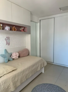 Apartamento Para Vender com 4 quartos 3 suítes no bairro Encruzilhada em Recife