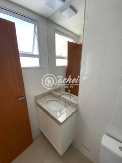 Apartamento com 2/4 nascente no Cond. Caminhos do Litoral