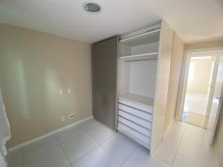 Apartamento à venda no bairro BURAQUINHO em Lauro de Freitas/BA