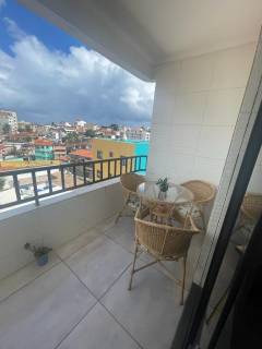 Apartamento na Rua Capri em Itapuã