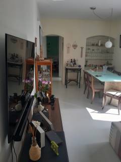 Apartamento padrão à venda em Vila Laura