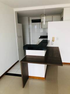 Apartamento à venda no bairro Pitangueiras em Lauro de Freitas/BA