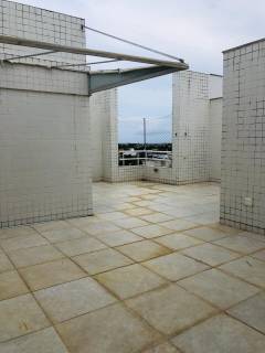 Apartamento à venda no bairro Pitangueiras em Lauro de Freitas/BA