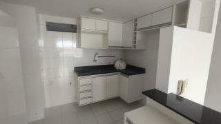 Apartamento à venda no bairro Pitangueiras em Lauro de Freitas/BA