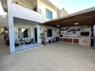 Casa à venda no bairro BURAQUINHO em Lauro de Freitas/BA