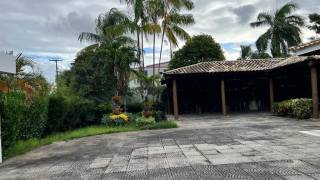 Casa à Venda em Vilas do Atlântico