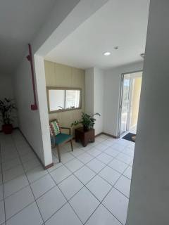 Apartamento Padrão à Venda em Itapuã