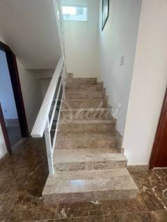 Casa Triplex individual em Pitangueiras