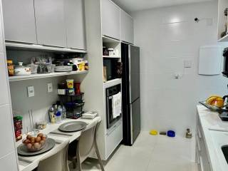 Apartamento à venda no bairro BURAQUINHO em Lauro de Freitas/BA