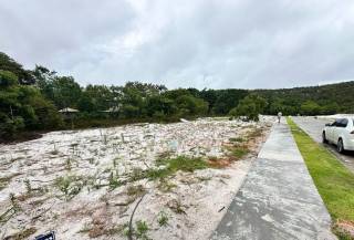 Terreno à venda no bairro Busca Vida (Abrantes) em Camaçari/BA