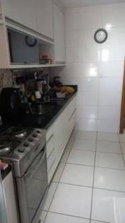 Apartamento à venda no bairro Jardim Do Jockey em Lauro de Freitas/BA