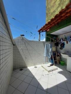 Casa à venda no bairro BURAQUINHO em Lauro de Freitas/BA