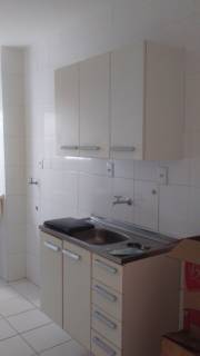 Apartamento na Rua Luiz Anselmo