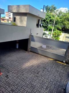 Apartamento à venda no bairro Pitangueiras em Lauro de Freitas/BA