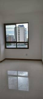 Apartamento à venda no bairro Pitangueiras em Lauro de Freitas/BA