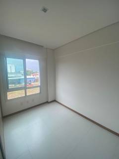 Apartamento à venda no bairro Pitangueiras em Lauro de Freitas/BA