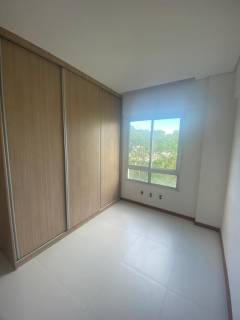 Apartamento à venda no bairro Pitangueiras em Lauro de Freitas/BA