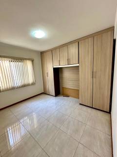 Apartamento à venda no bairro Pitangueiras em Lauro de Freitas/BA