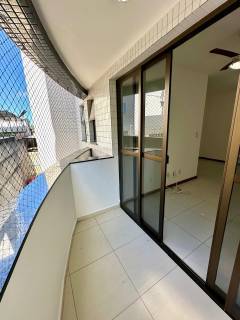 Apartamento à venda no bairro Pitangueiras em Lauro de Freitas/BA