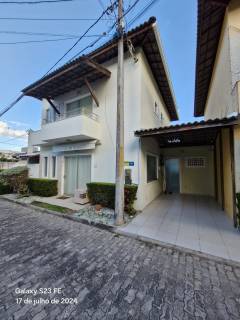 Casa à venda no bairro BURAQUINHO em Lauro de Freitas/BA