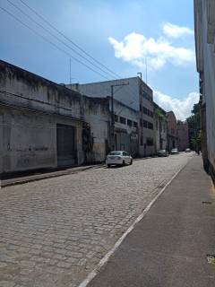 Prédio à venda no bairro Água de Meninos em Salvador/BA