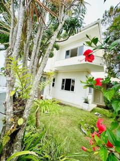 Casa à venda no bairro Portão em Lauro de Freitas/BA