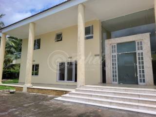 Casa para alugar no bairro Estrada do Coco em Lauro de Freitas/BA