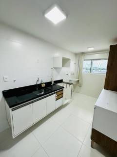 Apartamento à venda no bairro BURAQUINHO em Lauro de Freitas/BA