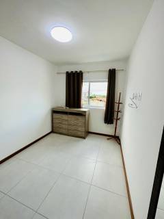 Apartamento à venda no bairro BURAQUINHO em Lauro de Freitas/BA