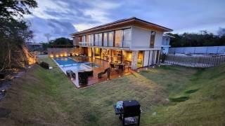 Casa à venda no bairro Praia do Forte em Mata de São João/BA