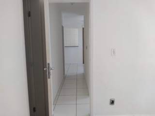 Apartamento à venda no bairro Centro em Lauro de Freitas/BA