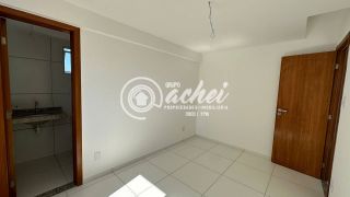 Apartamento 2/4 na planta em Itapuã