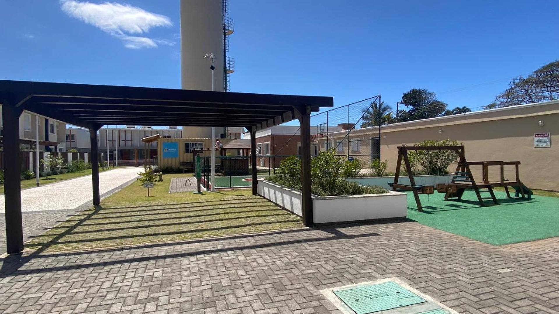 Casa Para Vender com 2 quartos 2 suítes no bairro Morro das Pedras em Florianópolis