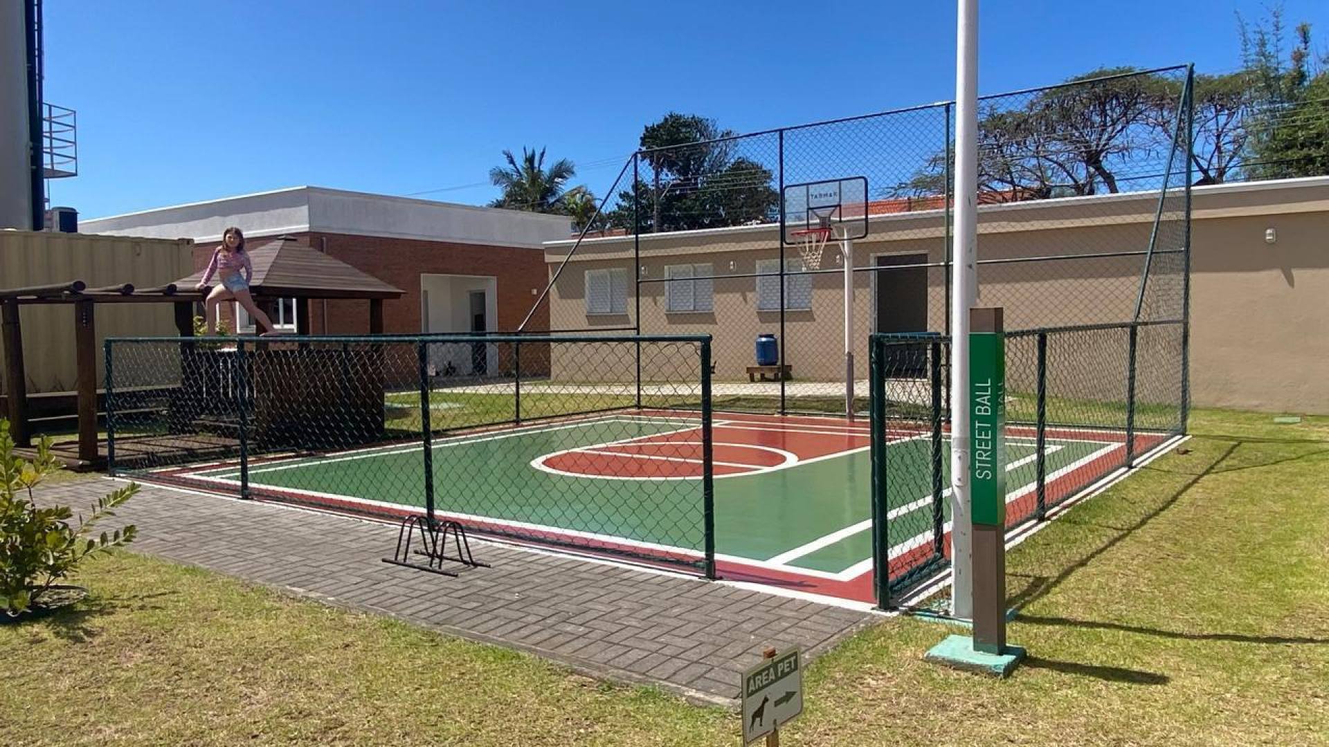 Casa Para Vender com 2 quartos 2 suítes no bairro Morro das Pedras em Florianópolis