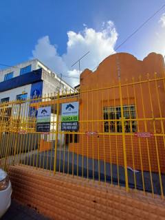 Prédio / Edifício Inteiro Comercial Para Alugar com 3 quartos no bairro Cirurgia em Aracaju