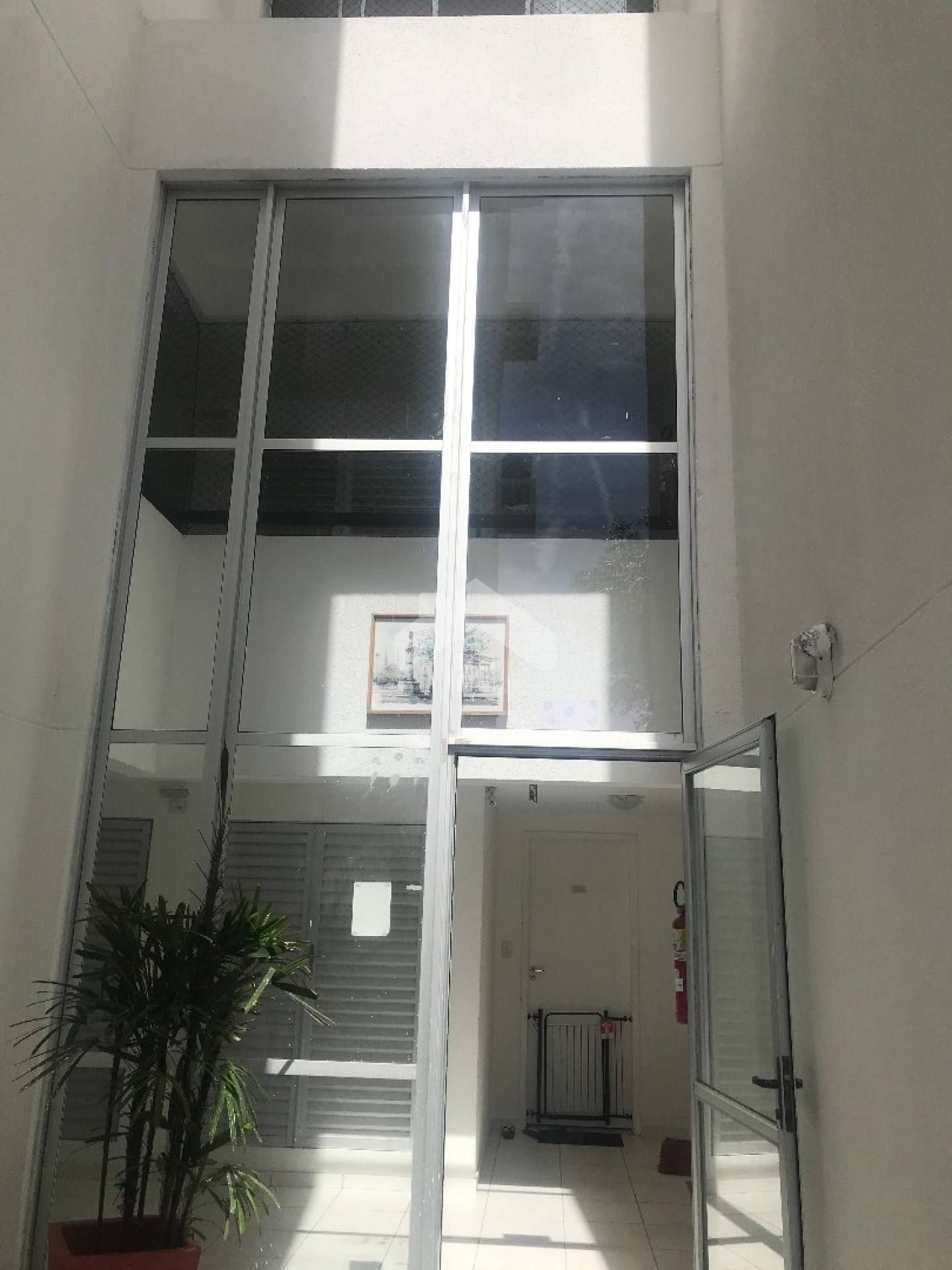 Apartamento com 3 quartos sendo uma suíte na Aruana