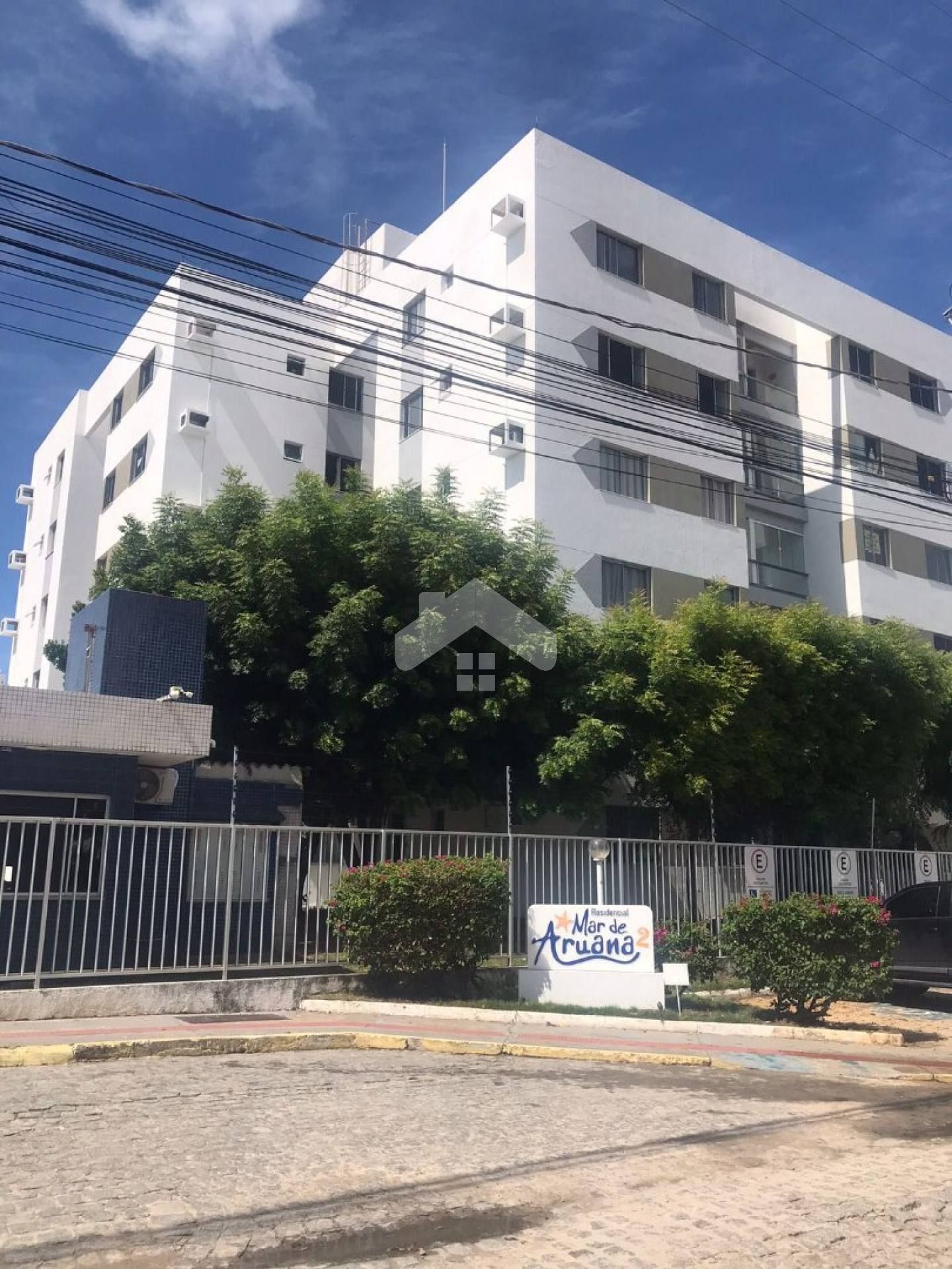 Apartamento com 3 quartos sendo uma suíte na Aruana