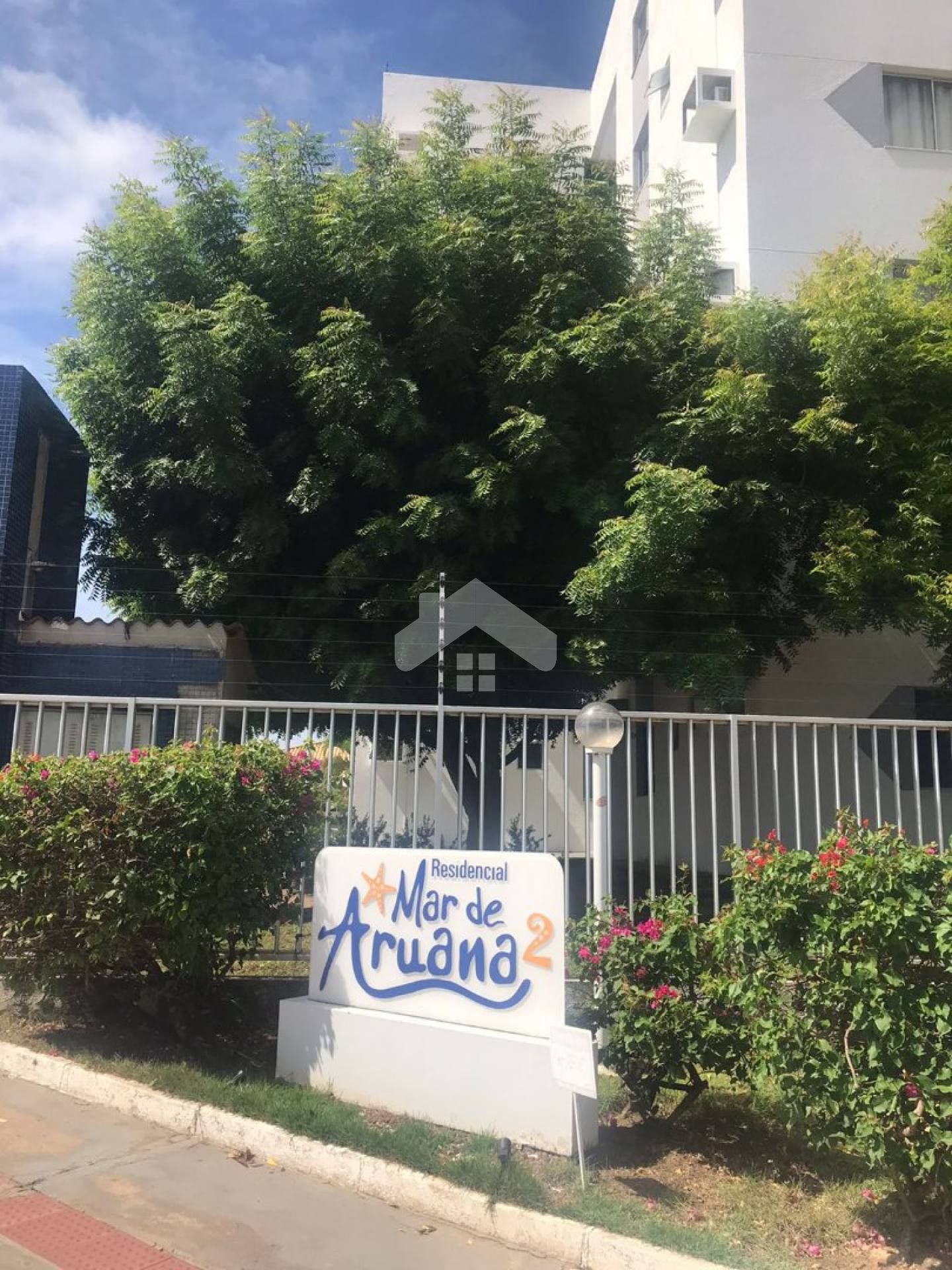 Apartamento com 3 quartos sendo uma suíte na Aruana