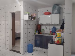 Casa Para Vender com 4 quartos 1 suítes no bairro 18 do Forte em Aracaju