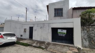 Casa Para Vender com 3 quartos 1 suítes no bairro Atalaia em Aracaju