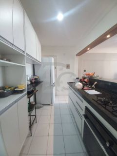 Apartamento Para Vender com 3 quartos 1 suíte no bairro Grageru em Aracaju