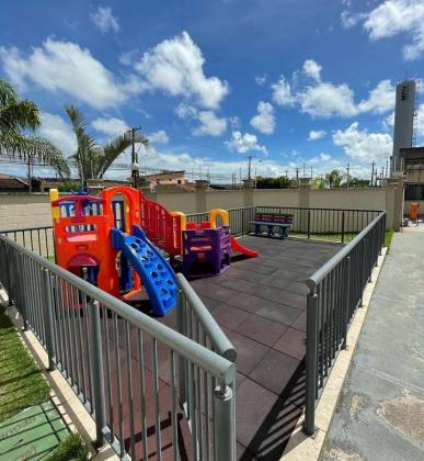 Apartamento à venda no condomínio Baía Dourada, Salvador Lyra.