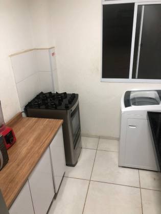Apartamento à venda no condomínio Baía Dourada, Salvador Lyra.