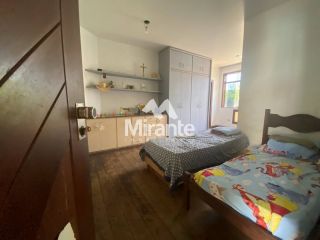 Casa Comercial Para Alugar com 4 quartos sendo 4 suítes no bairro Santa Mônica em Feira De Santana