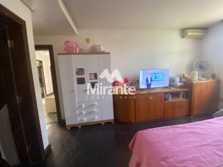 Casa Comercial Para Alugar com 4 quartos sendo 4 suítes no bairro Santa Mônica em Feira De Santana